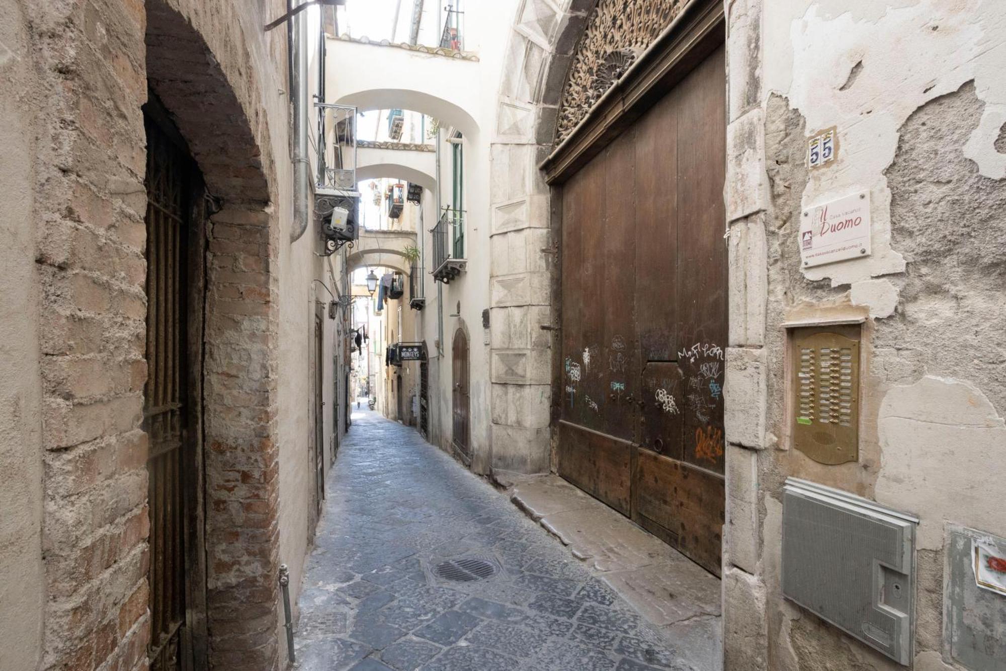 Qu4Ttro I Domo House Lägenhet Salerno Exteriör bild